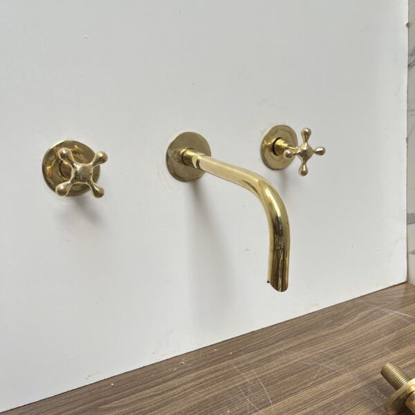 Mitigeur mural encastré en laiton massif — Fait main à Fès