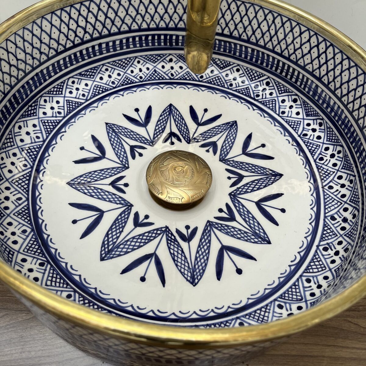 Elégante vasque marocaine traditionnelle pour une salle de bain - Image 4
