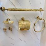 Ensemble de 5 Accessoires de Salle de Bain en Laiton Marocain | Collection Artisanale